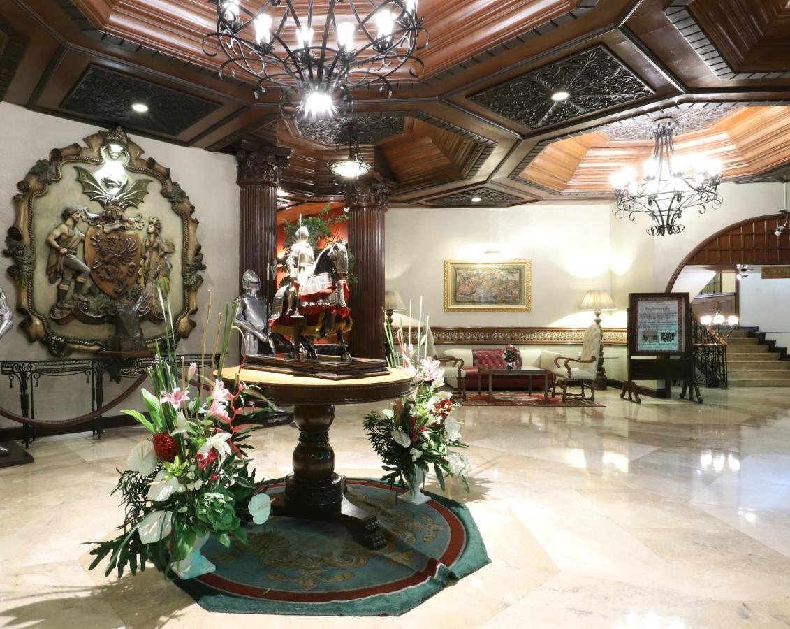 Camelot Hotel Quezon City Exterior photo