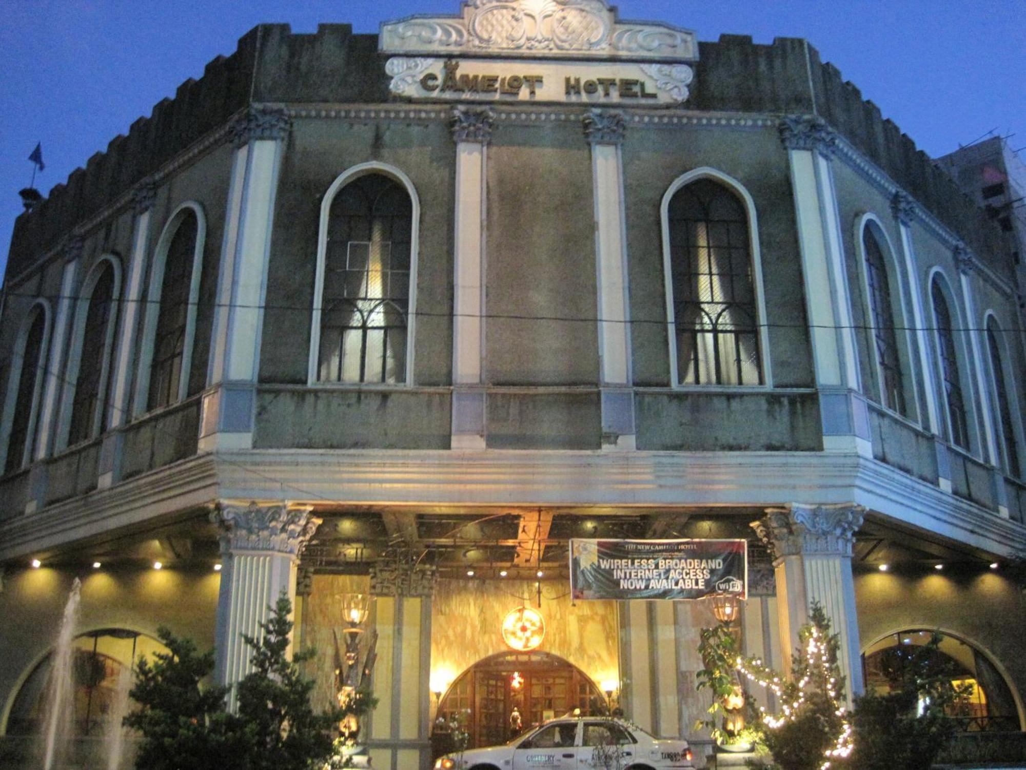 Camelot Hotel Quezon City Exterior photo
